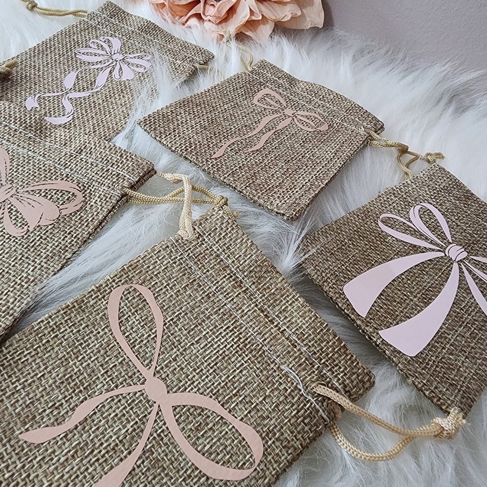 Gift Jewely Treat Bags with Pink Bows Ribbons Set - Picture 2 of 9